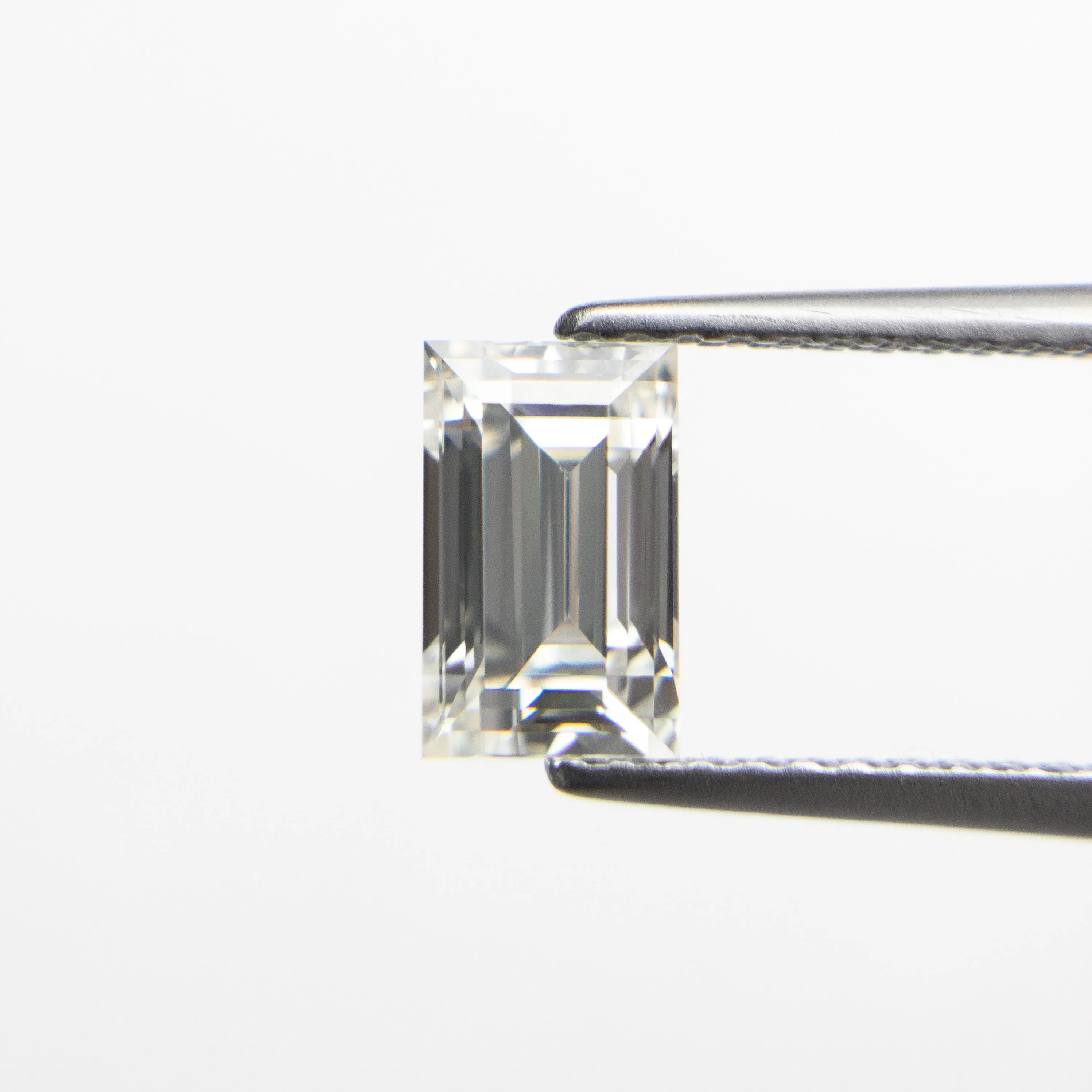 1.01ct 6.98x4.31x3.41mm VS1 I Baguette Step Cut 19136-04