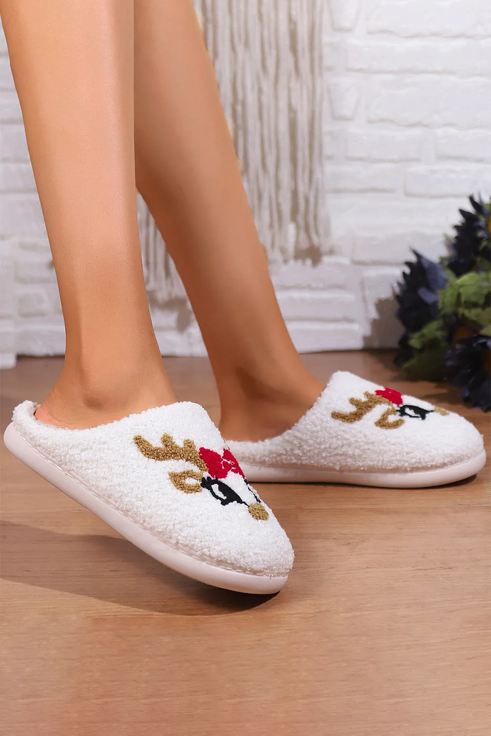 Christmas Reindeer Slippers for Womens Santa Claus Plush Slippers