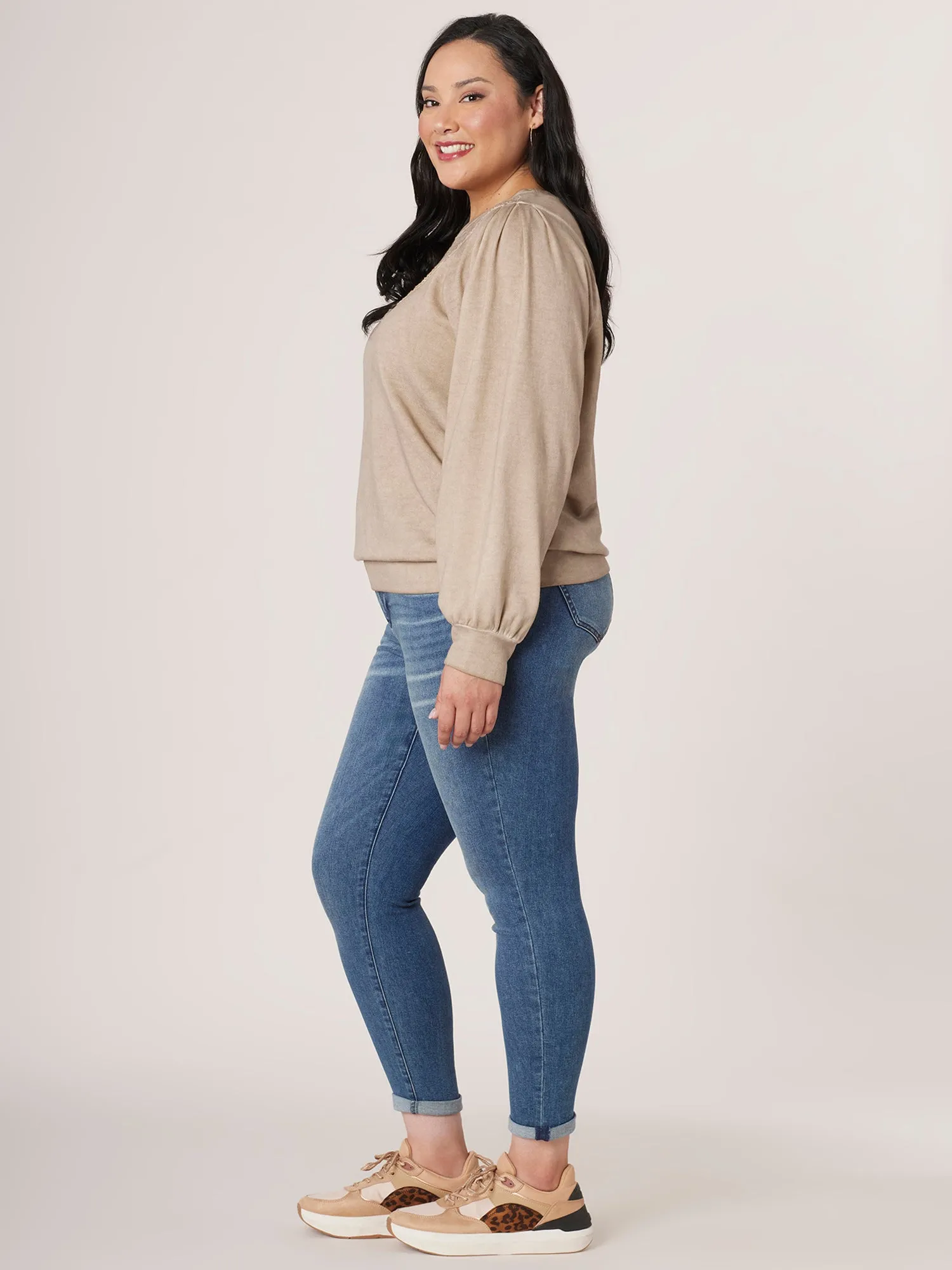 Long Blouson Sleeve Crew Neck Raw Edge Detail Plus Size Sweatshirt