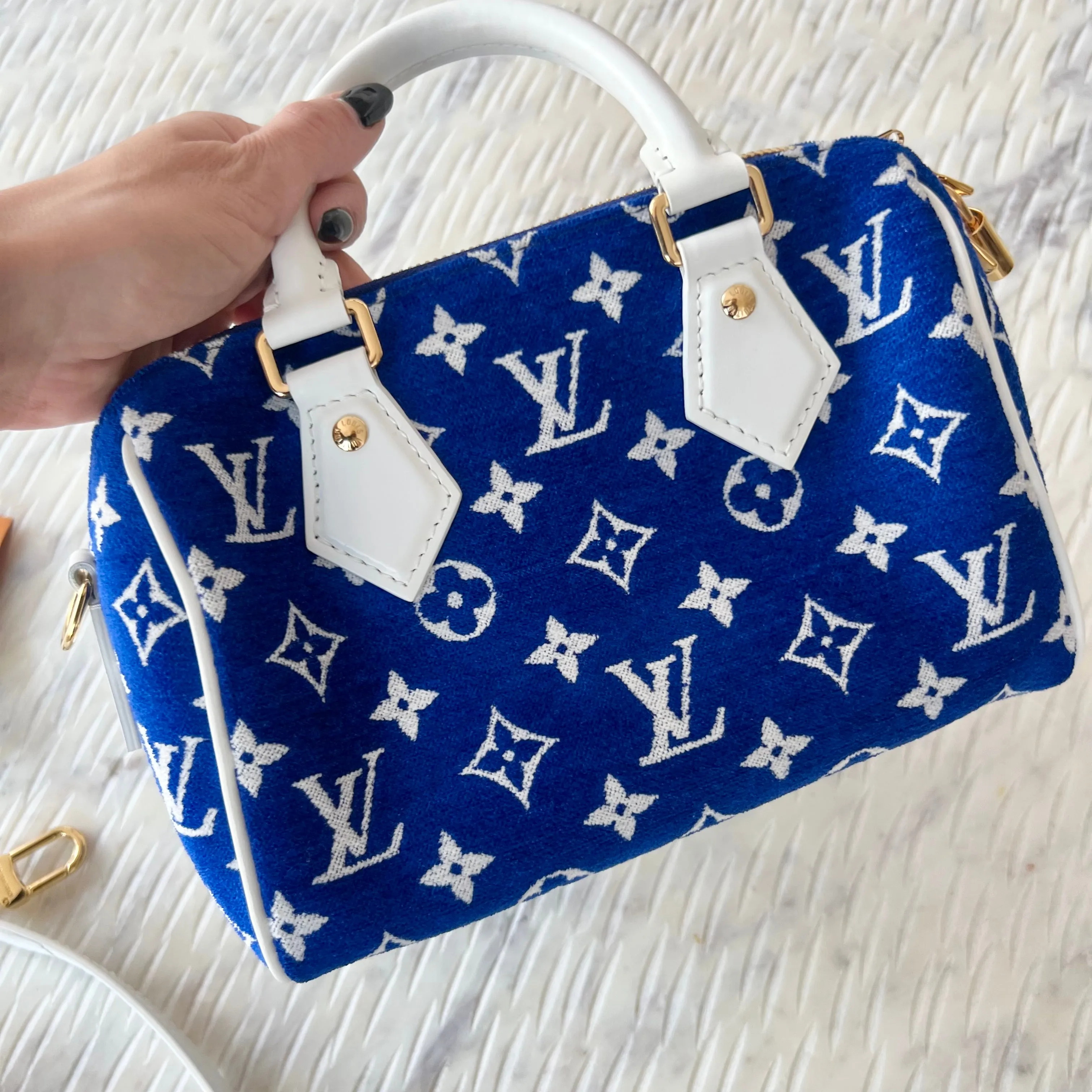 Louis Vuitton Speedy Bandoulière 20