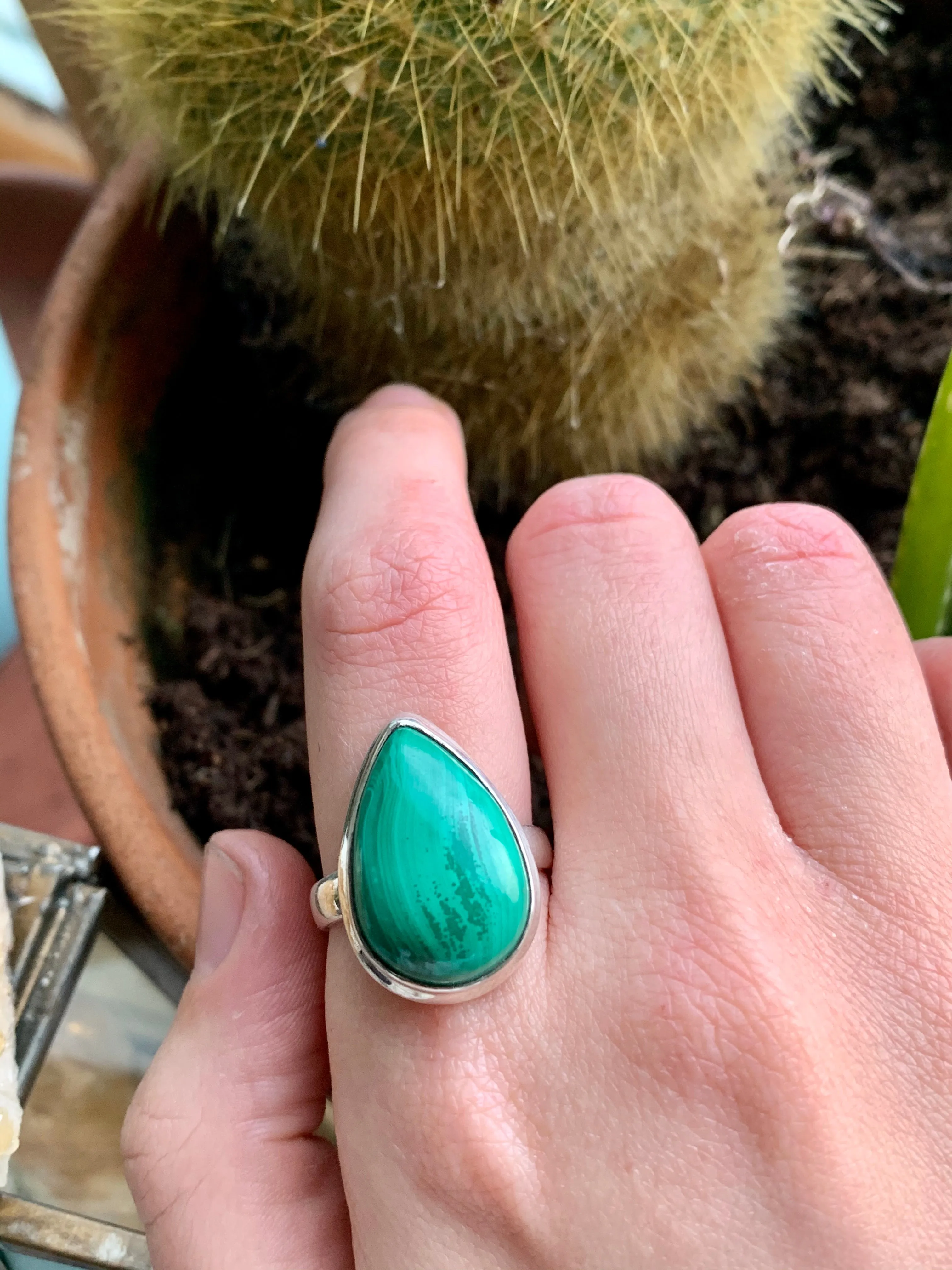 Malachite Teardrop Ari Ring (US 9)